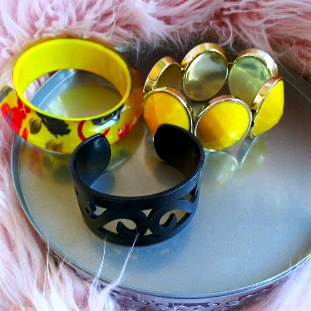 Black and mellow yellow.. 3 pc.set.
